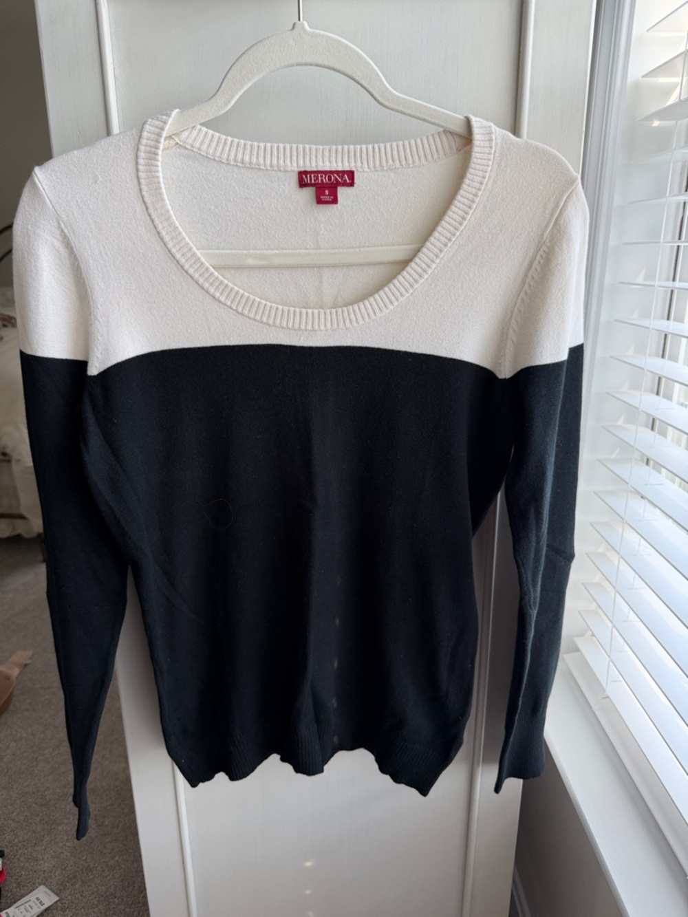 Merona Black and Cream Scoop Neck Colorblock Sweater